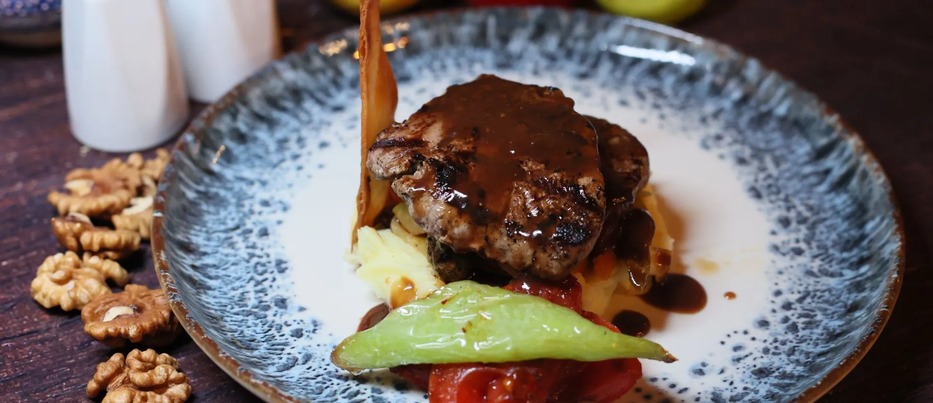 Elite Garden Restaurant'ta ızgara biftek, Göreme Kapadokya